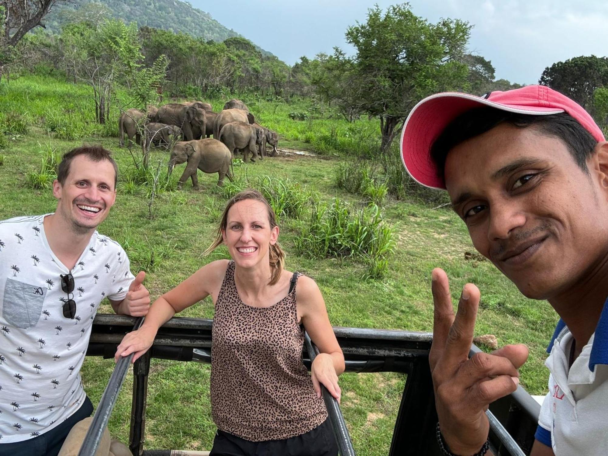 Elephant Safari Lodge Sigiriya Junction Habarana Esterno foto